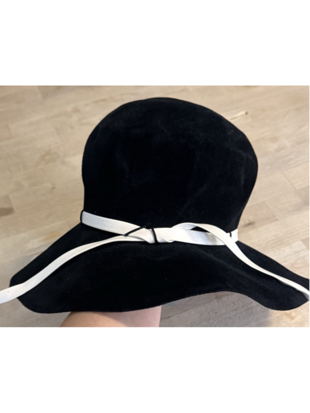 VINTAGE MR. JOHN Floppy BLACK VELVET Women’s Hat New York Paris Italy